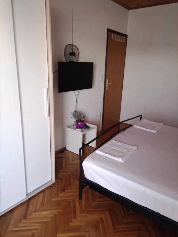 Apartments Lorio Водице Екстериор снимка