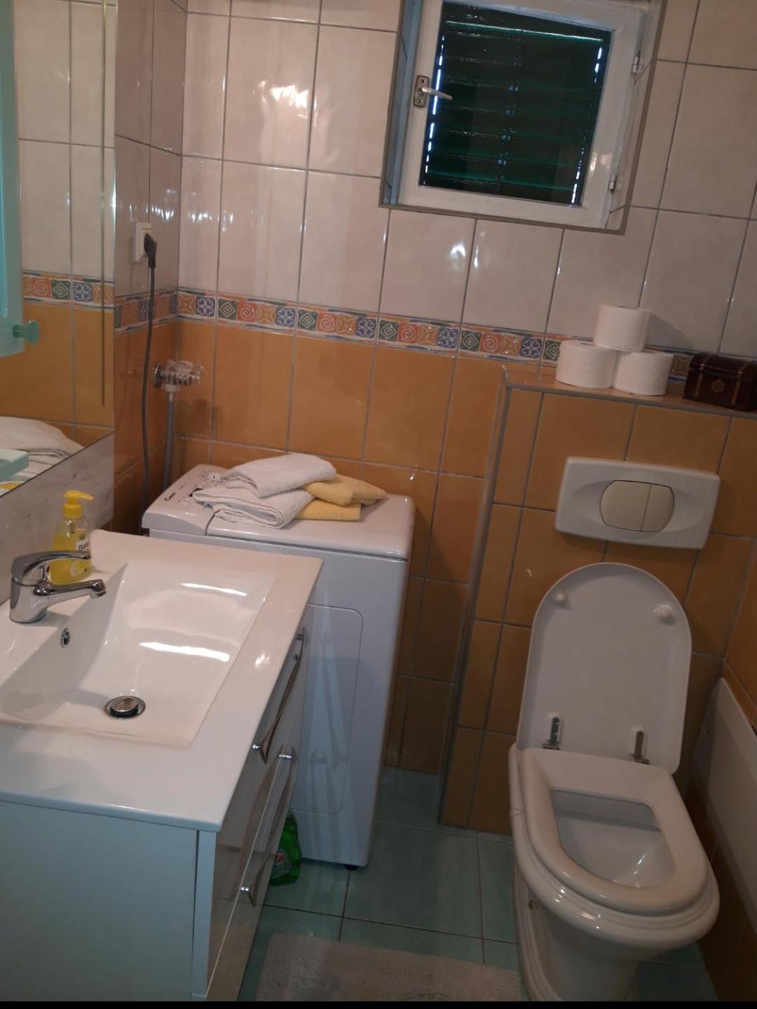 Apartments Lorio Водице Екстериор снимка
